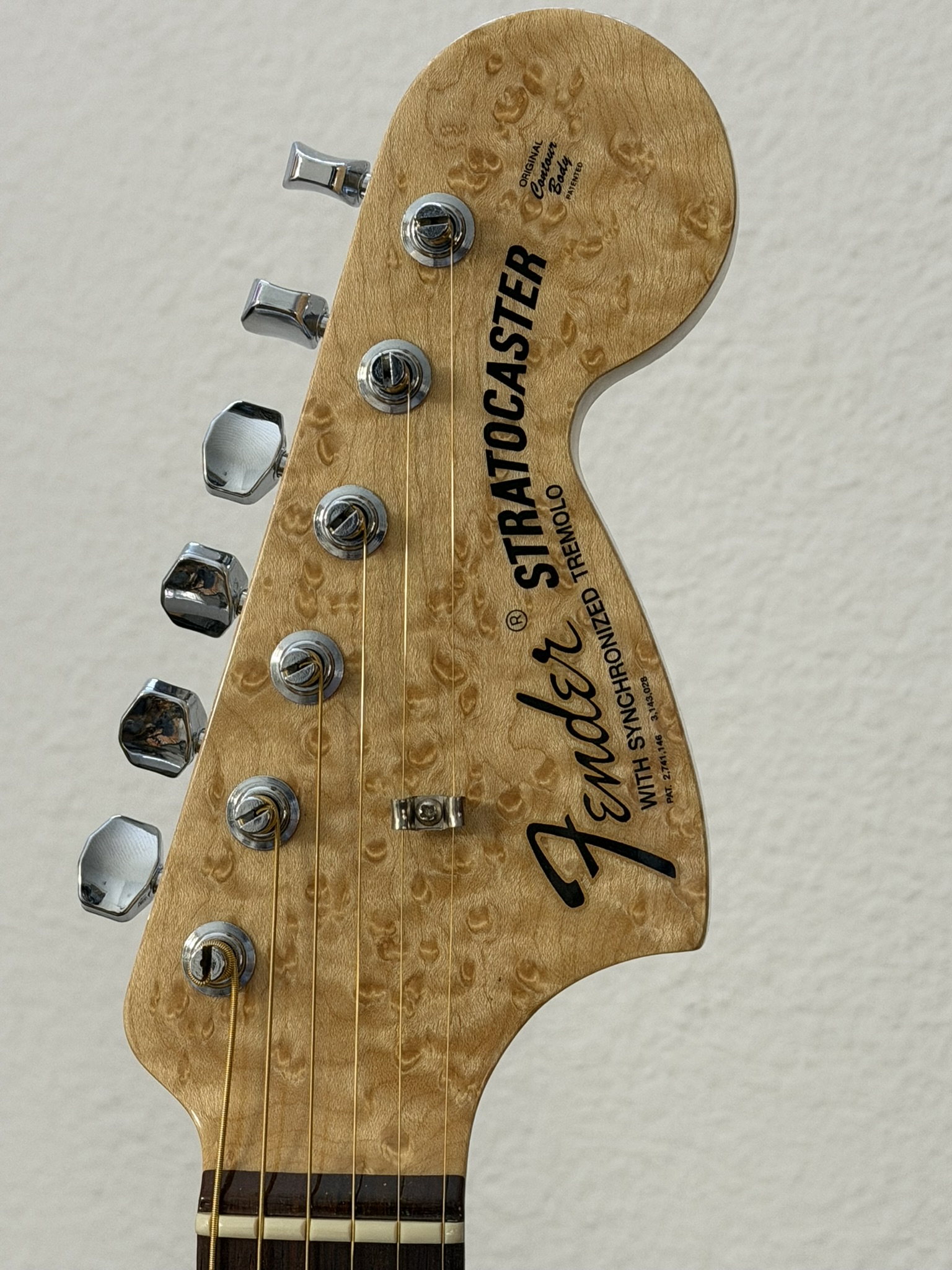 NAMM** Year 2000 Fender Custom Shop ’69 Stratocaster – Flamed & Birds eye - Birdseye Maple Neck – Near Mint found in Milan Italy 🎸